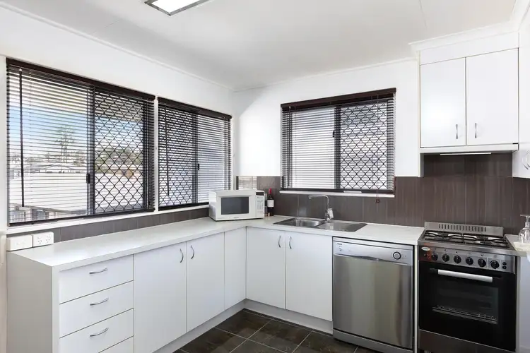 Fifth view of Homely unit listing, 2/114 Archer Street, The Range QLD 4700