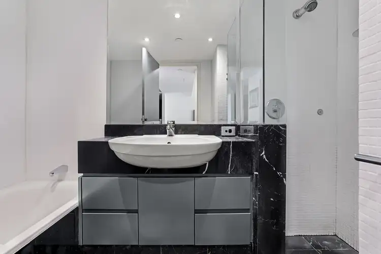 Fifth view of Homely apartment listing, 705/2 Dind Street, Milsons Point NSW 2061