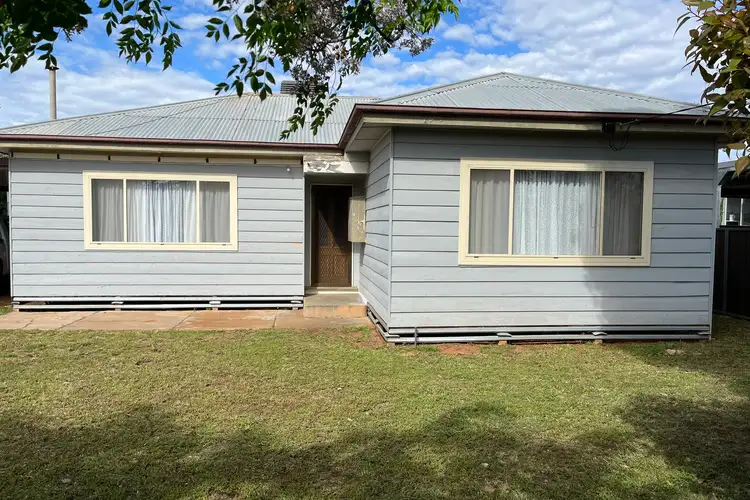 25 Malla Avenue, Robinvale VIC 3549