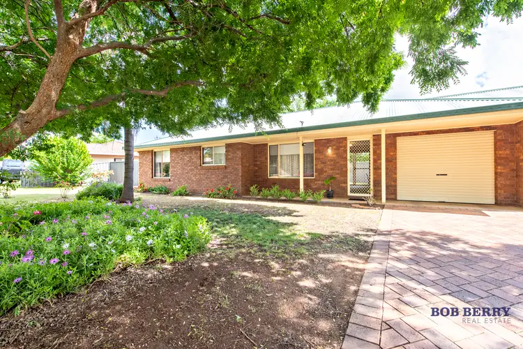 21 Davidson Drive, Dubbo NSW 2830
