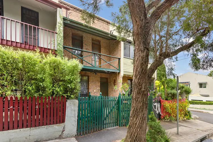 8 Newington Road, Marrickville NSW 2204