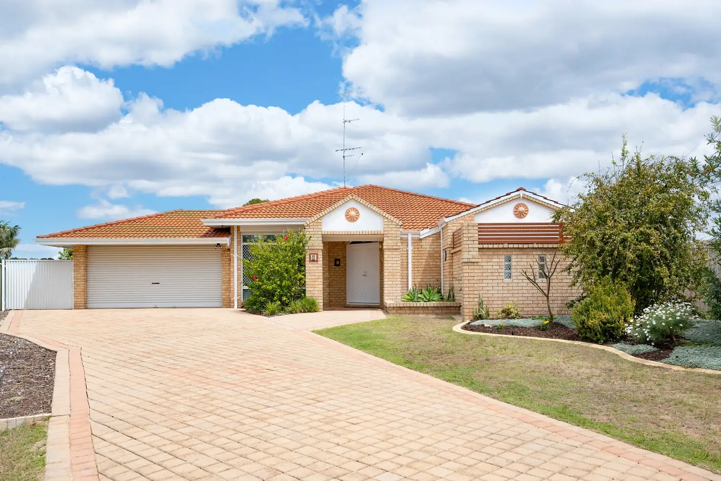 Main view of Homely house listing, 8 Glenroy Gardens, Port Kennedy WA 6172