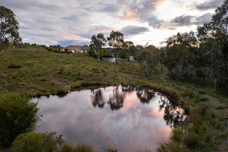 12 Robertson Road, Wamboin NSW 2620