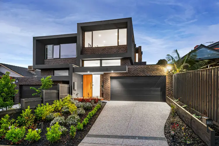 27 Winters Way, Doncaster VIC 3108