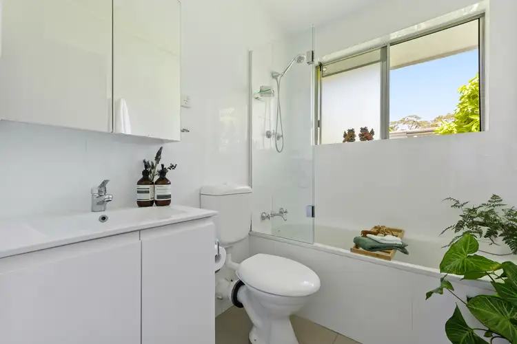 Sixth view of Homely apartment listing, 5/9 Holborn Avenue, Dee Why NSW 2099