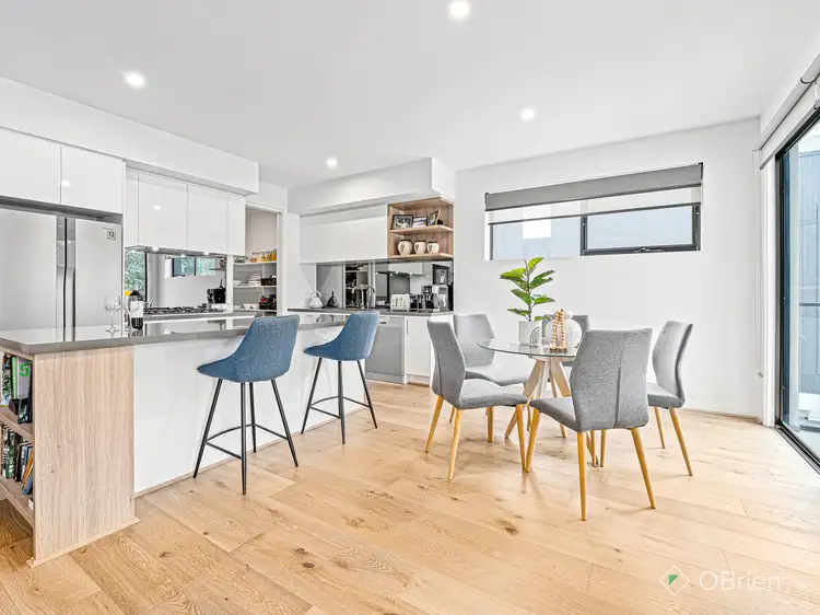 Fifth view of Homely house listing, 27 Savoy Grove, Cranbourne North VIC 3977