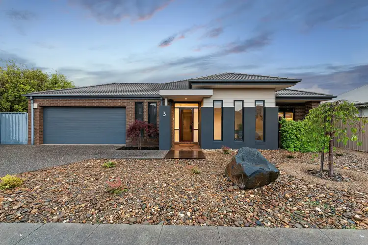 3 Hascombe Drive, Caroline Springs VIC 3023