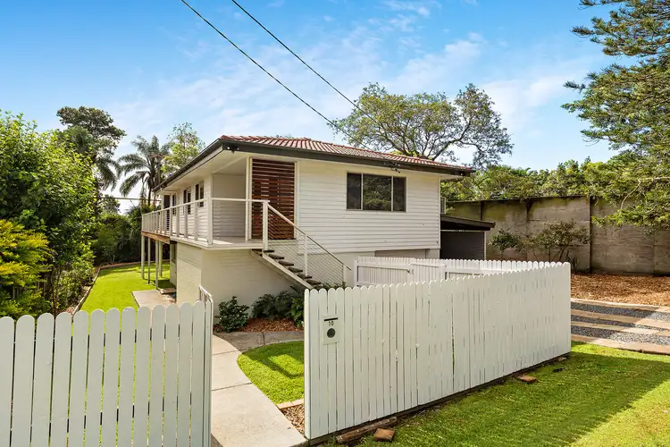 10 Derringer Street, Cannon Hill QLD 4170