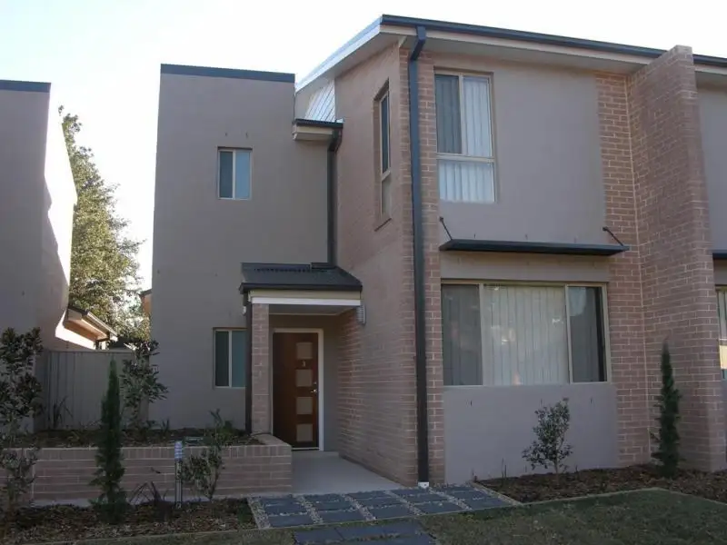 Main view of Homely townhouse listing, 3/6-8 Best Crescent, Kirrawee NSW 2232