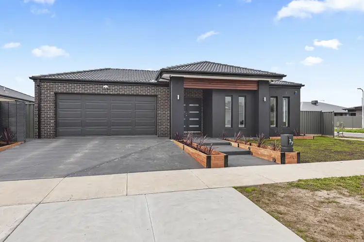 37 Aquiver Terrace, Miners Rest VIC 3352