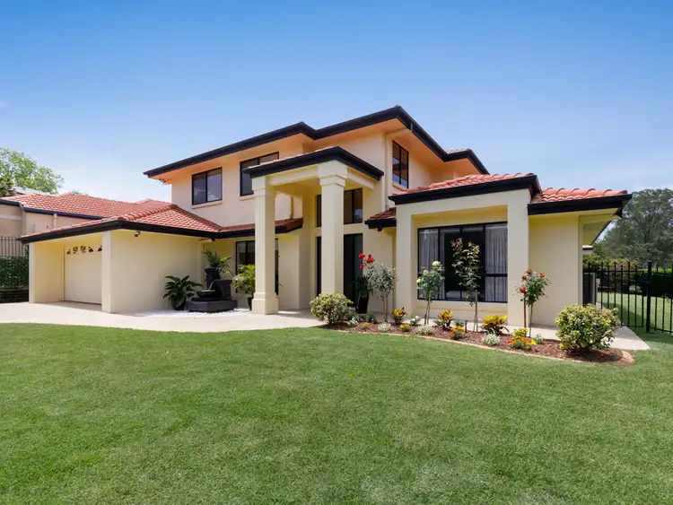 32 Parklane Terrace, Brookfield QLD 4069