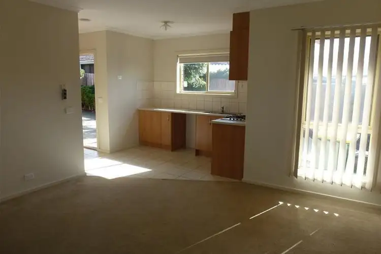 Fourth view of Homely unit listing, 2/6 Erskine Avenue, Reservoir VIC 3073