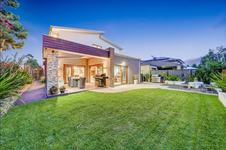 2 Forest Drive, Clyde North VIC 3978