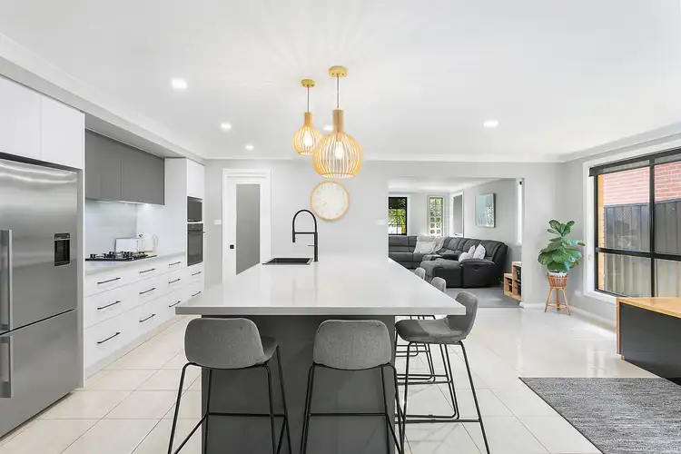 39 Greenhaven Circuit, Woongarrah NSW 2259