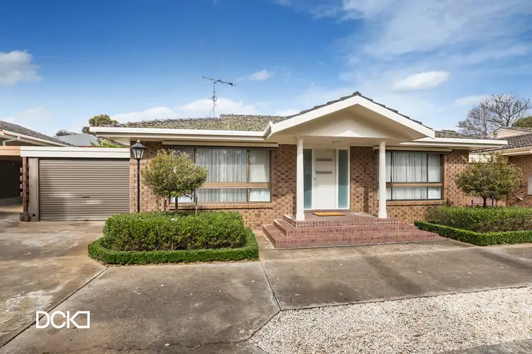 2/21 Steane Street, Kennington VIC 3550