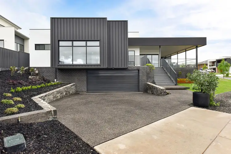 63 Southcott View, Coombs ACT 2611