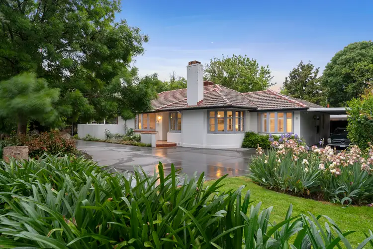 25 Captain Cook Crescent, Griffith ACT 2603