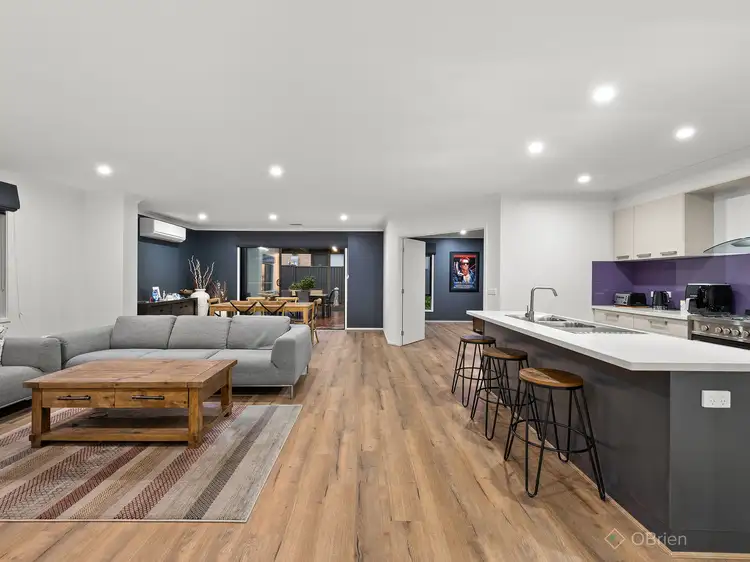 6 McAllister Drive, Cranbourne East VIC 3977