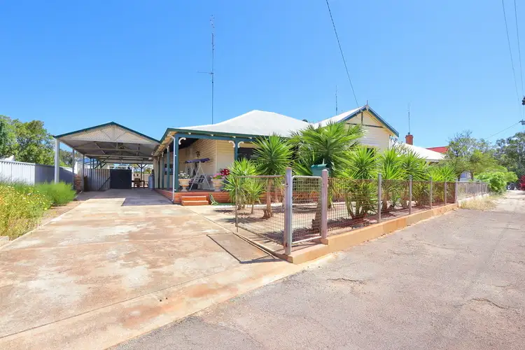 18 Hawes Street, Northam WA 6401