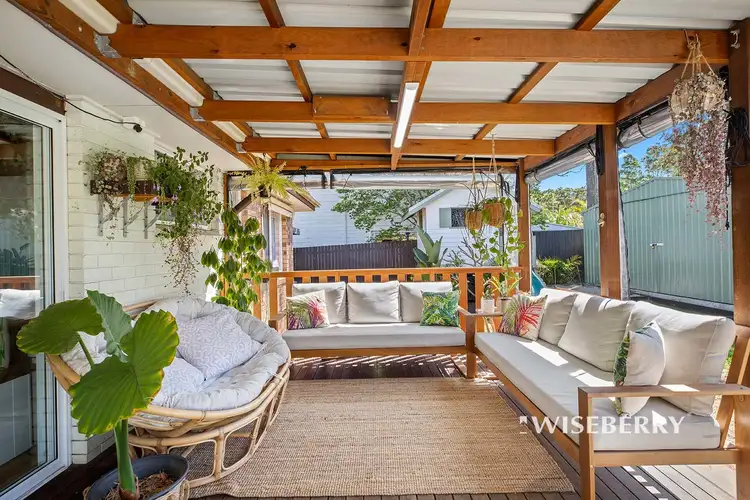 27 Dalton Avenue, Kanwal NSW 2259