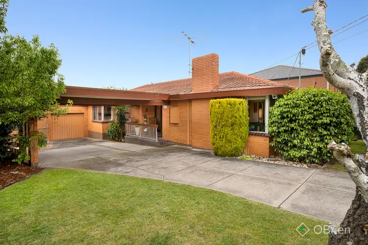 Second view of Homely house listing, 5 Cliveden Avenue, Frankston VIC 3199