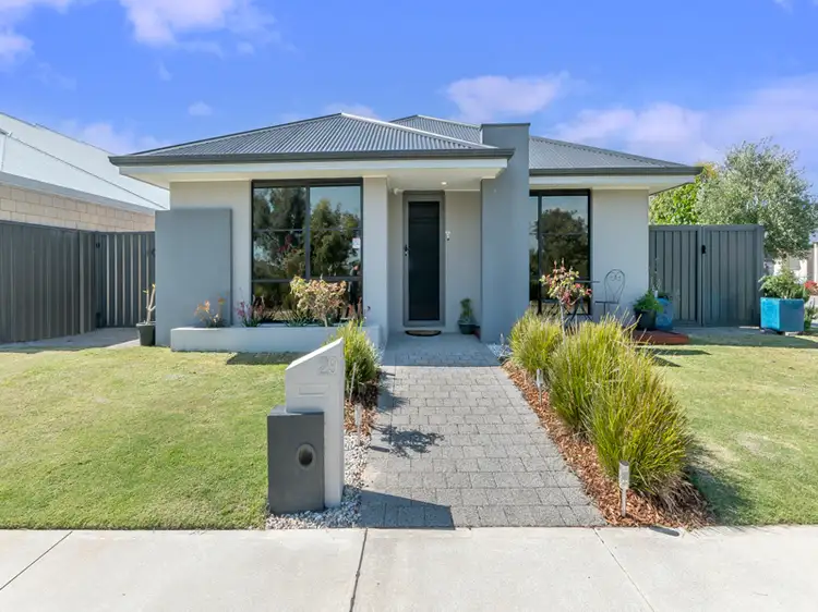 29 Churchill Chase, Hilbert WA 6112