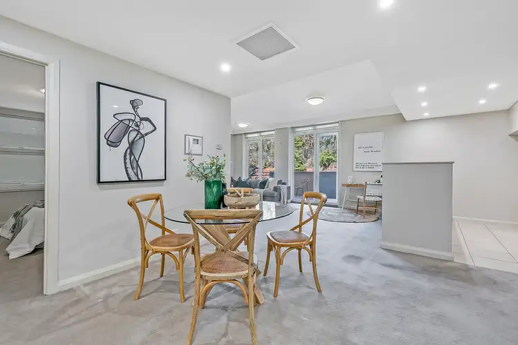 Second view of Homely unit listing, 2/7 Bay Drive, Meadowbank NSW 2114