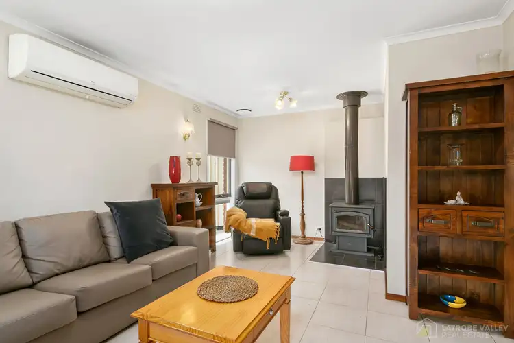 Second view of Homely house listing, 5 Elm Court, Churchill VIC 3842