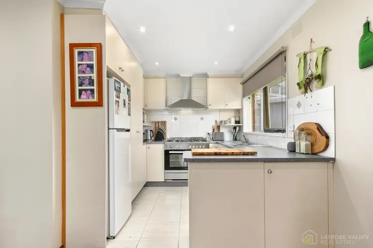 Sixth view of Homely house listing, 5 Elm Court, Churchill VIC 3842