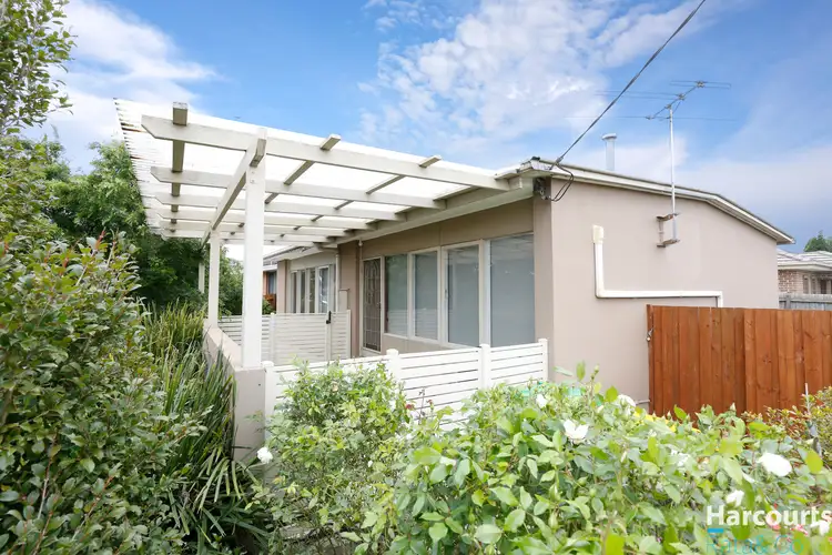 18 Wattle Street