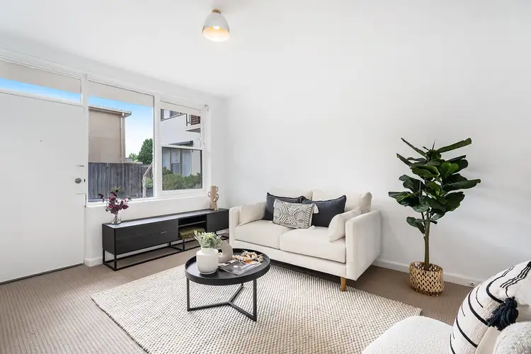 Main view of Homely unit listing, 4/111-113 Gillies Street, Fairfield VIC 3078