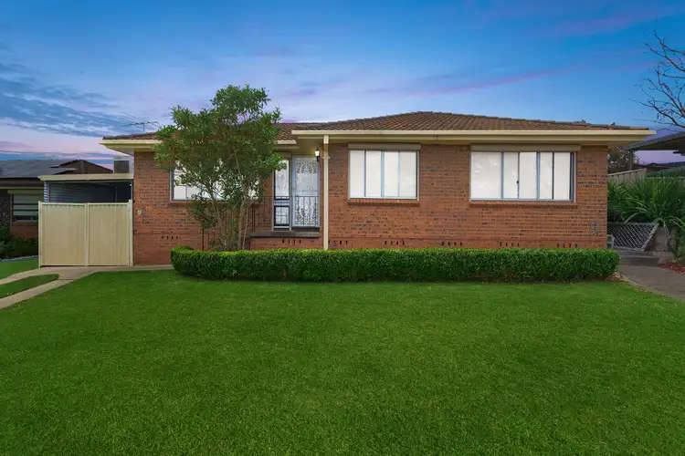 9 Spumante Close, Eschol Park NSW 2558