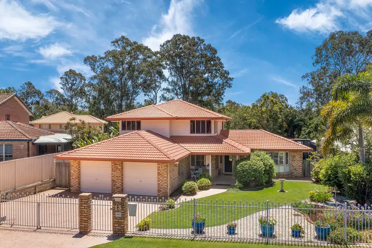 13 Kinrade Place, Carindale QLD 4152
