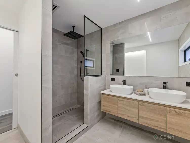 Sixth view of Homely house listing, 18 Karrum Karrum Court, Narre Warren South VIC 3805