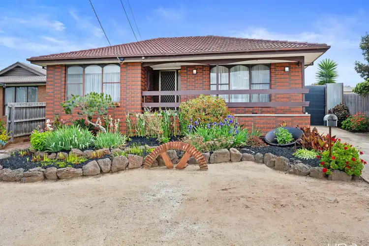 15 Morrison Drive, Darley VIC 3340