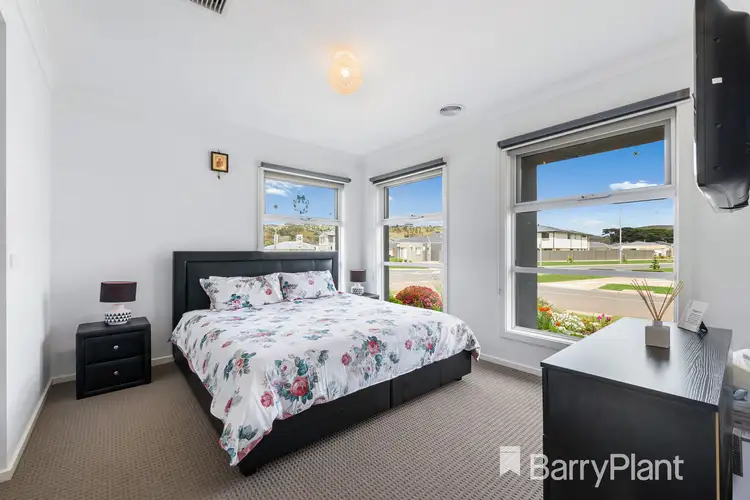 Second view of Homely house listing, 2 Amaroo Circuit, Bacchus Marsh VIC 3340