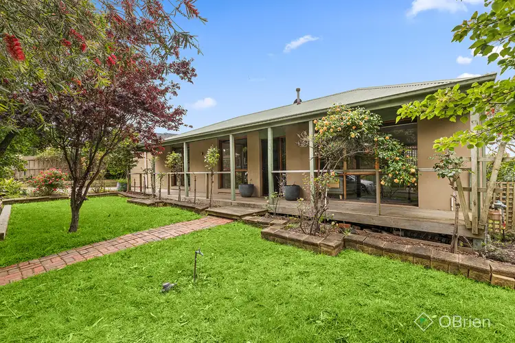 33 Clairmont Close, Somerville VIC 3912