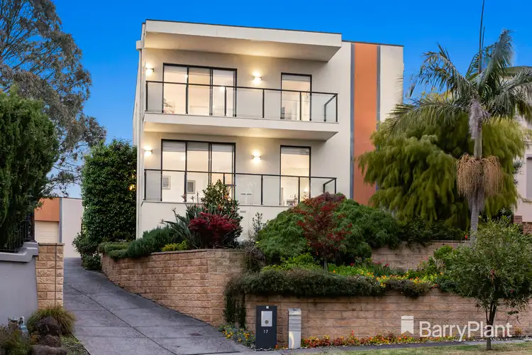 17 Tom Begg Court, Wheelers Hill VIC 3150