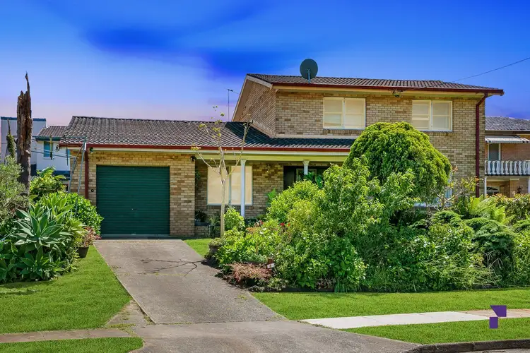 6 Islington Crescent, Greenacre NSW 2190