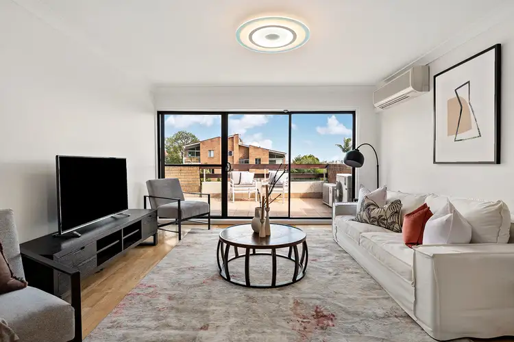 5/64 Shirley Road