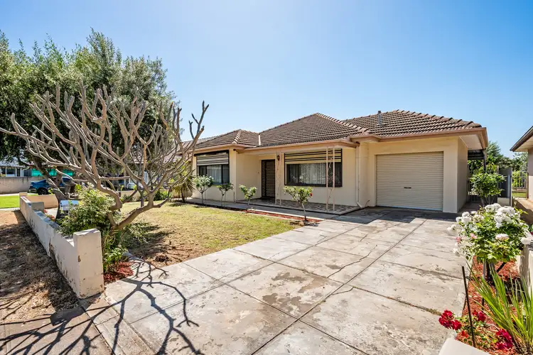 5 Lothian Avenue, Seaton SA 5023