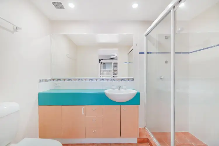 Fifth view of Homely unit listing, 2/16 Lavarack Road, Mermaid Beach QLD 4218