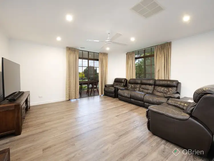 Second view of Homely house listing, 32 McMahon Place, Wodonga VIC 3690