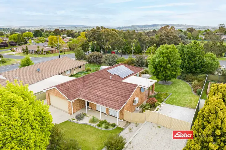 4 Hughes Street, Kelso NSW 2795