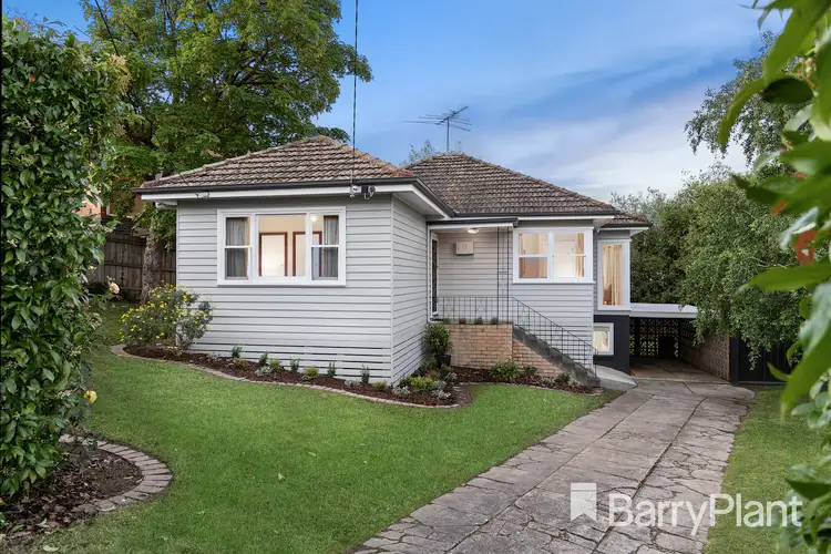 11 Jones Crescent, Rosanna VIC 3084