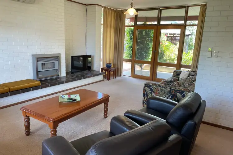 Fifth view of Homely house listing, 2 Powell Crescent, Quairading WA 6383