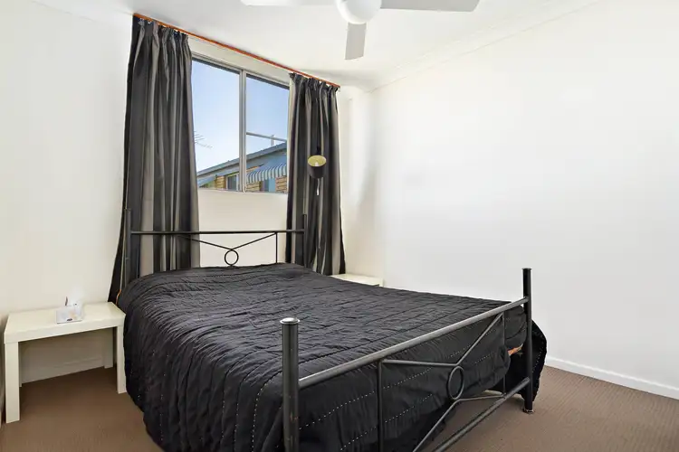 Sixth view of Homely unit listing, 8/19 Riddell Street, Bulimba QLD 4171