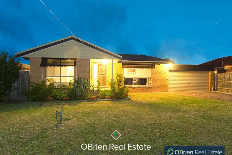 25 Holbourne Drive, Junction Village VIC 3977