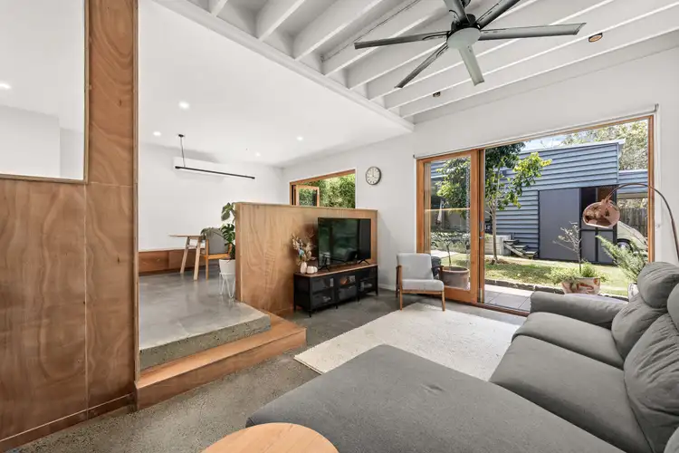 114 Mcilwraith Avenue, Norman Park QLD 4170