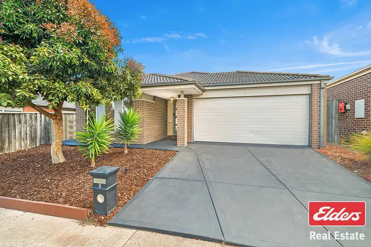 Second view of Homely house listing, 8 Kanto Court, Manor Lakes VIC 3024